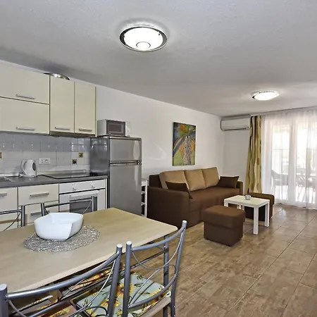 Tomic Апартаменти *