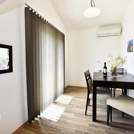 Апартаменты Tomic *