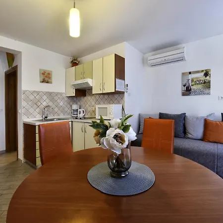Apartment Tomic Porec