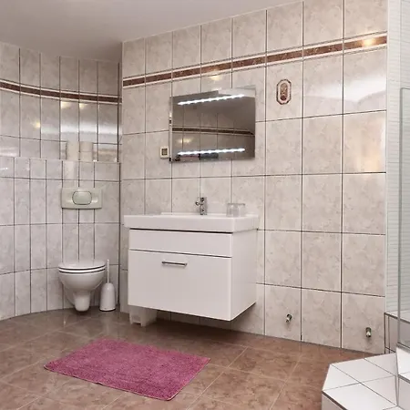 Apartment Tomic *