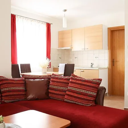 Apartment Tomic
