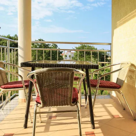 Apartment Tomic
